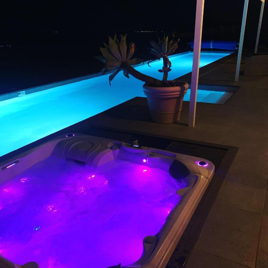 Вилла Casa Conil With A Private 25 Meter Heated Pool Экстерьер фото