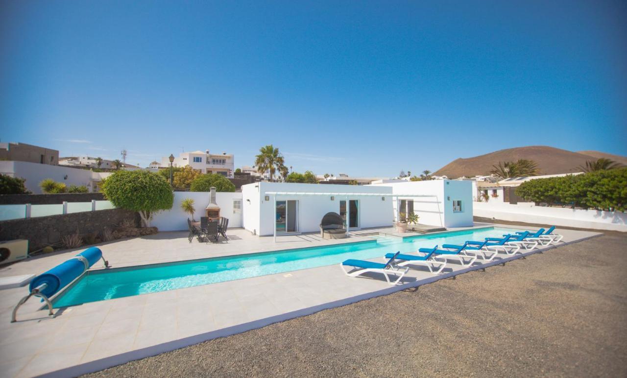 Вилла Casa Conil With A Private 25 Meter Heated Pool Экстерьер фото