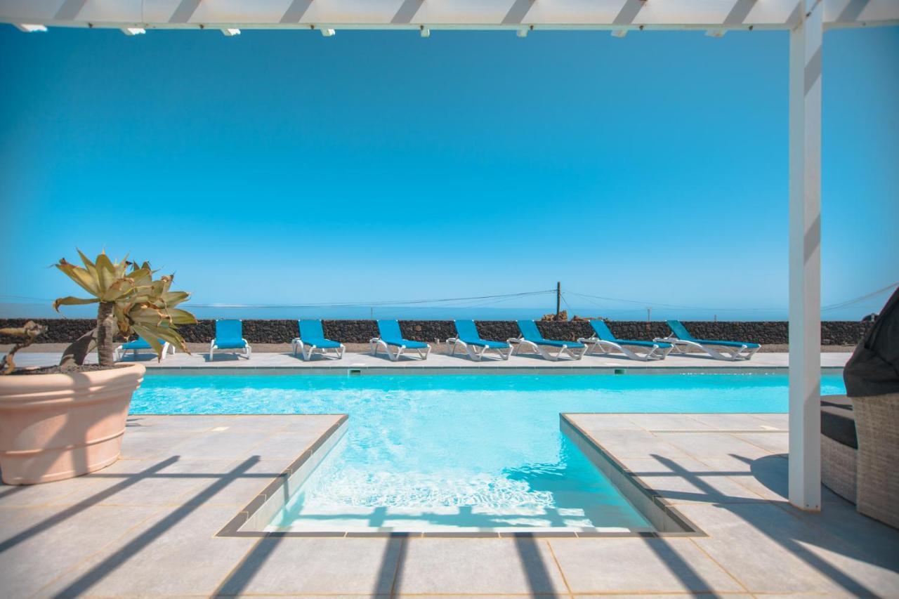 Вилла Casa Conil With A Private 25 Meter Heated Pool Экстерьер фото